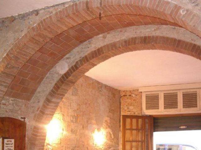 Locale Commerciale in vendita a Unione dei Comuni Circondario dell'Empolese Valdelsa, Lucardo