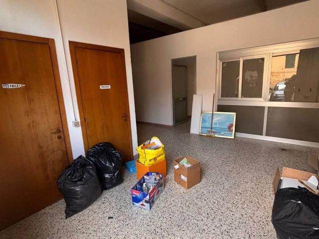 Locale Commerciale in vendita a Unione dei Comuni Circondario dell'Empolese Valdelsa, Lucardo
