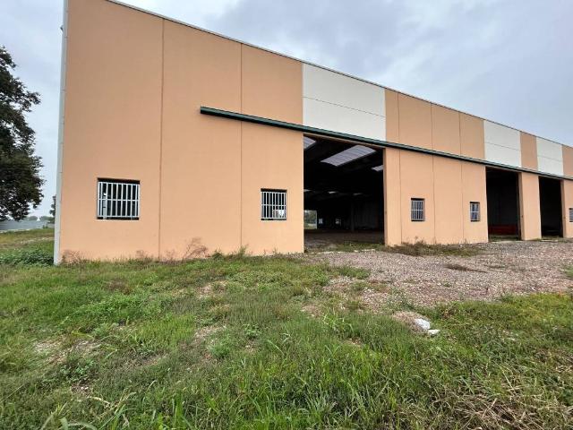 Locale Commerciale in vendita a Unione dei Comuni I Fontanili, Binasco