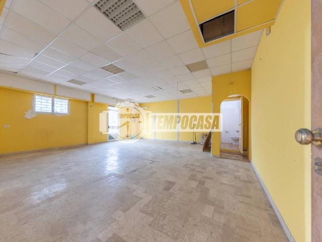 Locale Commerciale in vendita a Cerenova Costantica, Roma Capitale