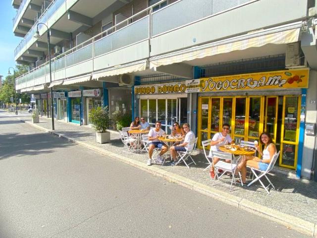 Locale Commerciale in vendita a Cervia, Reggio Emilia