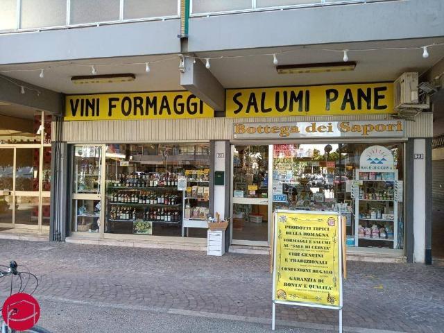 Locale Commerciale in vendita a Cervia, Reggio Emilia