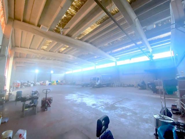 Locale Commerciale in vendita a Cervia, Reggio Emilia