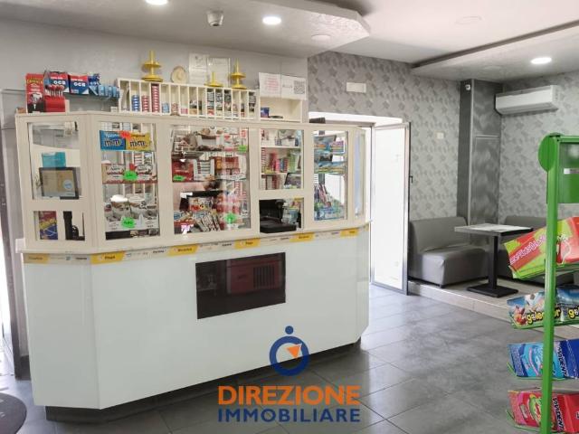 Locale Commerciale in vendita a Cesa, Campania