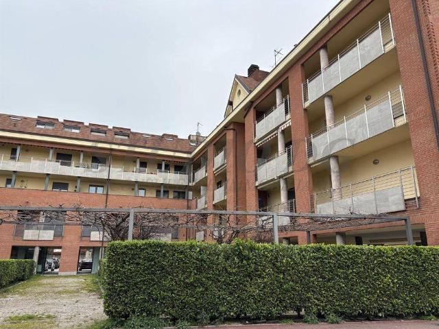 Attico in vendita a Cesano Maderno, Binzago