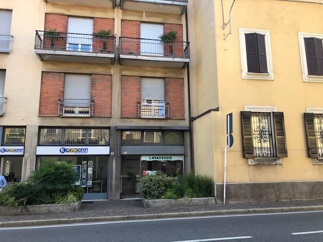 Locale Commerciale in vendita a Barlassina, Monza e della Brianza