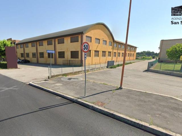 Locale Commerciale in vendita a Unione dei comuni Valle del Savio, Cesenà