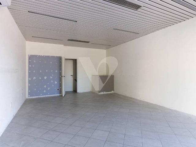 Locale Commerciale in vendita a Unione dei comuni Valle del Savio, Cesenà