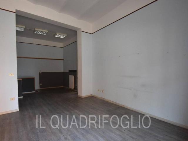 Locale Commerciale in vendita a Unione dei comuni Valle del Savio, Cesenà