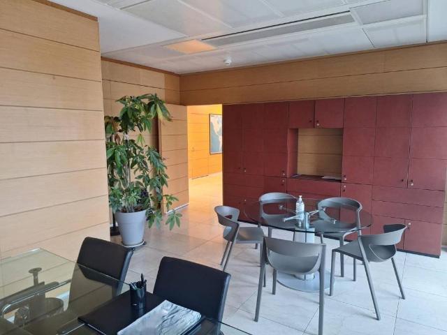 Locale Commerciale in vendita a Unione dei comuni Valle del Savio, Cesenà