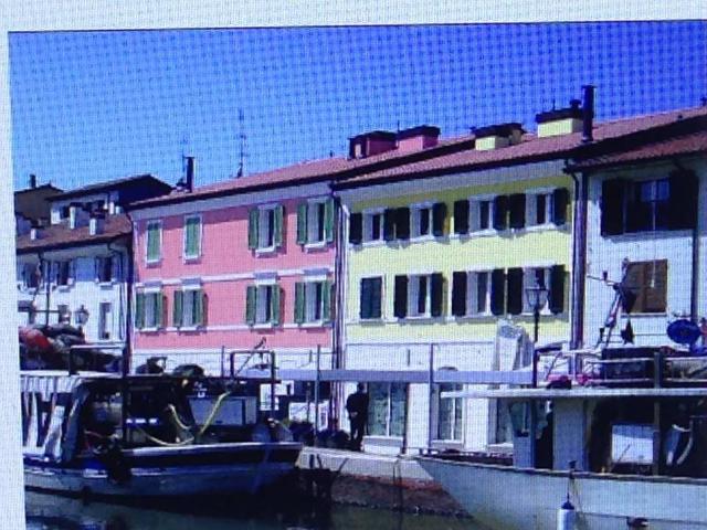 Locale Commerciale in vendita a Cesenatico, Reggio Emilia
