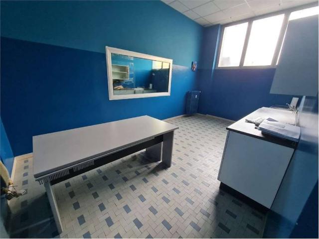 Locale Commerciale in vendita a Piemonte, Cuneo