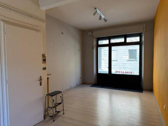 Locale Commerciale in vendita a Conoz, Chatillon