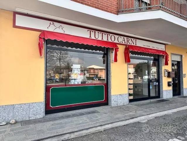 Locale Commerciale in vendita a Piemonte, Cuneo