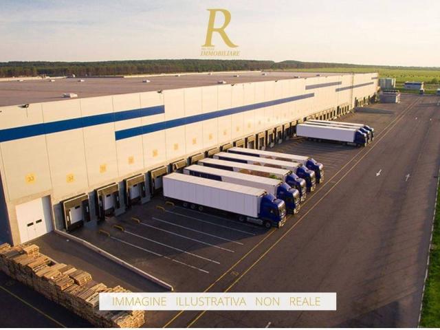 Locale Commerciale in vendita a Chiesina Uzzanese, Toscana