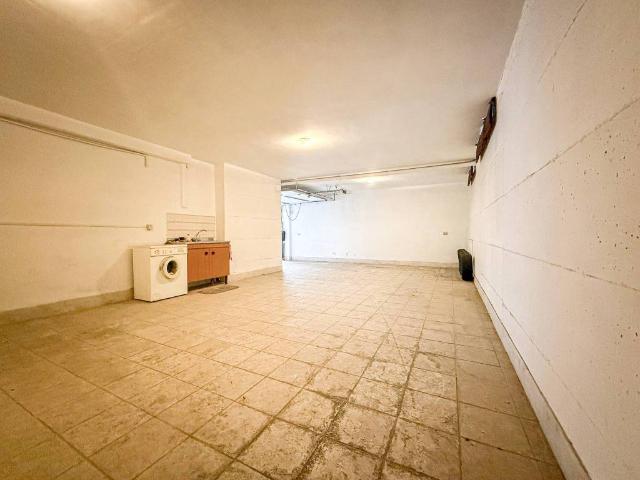 Box in vendita a Chieti Scalo, Chieti