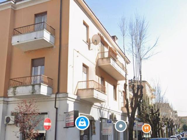Locale Commerciale in vendita a Chieti Scalo, Chieti