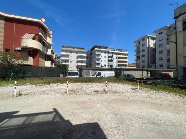 Locale Commerciale in vendita a Borgo San Giovanni, Chioggia