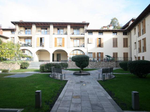 Locale Commerciale in vendita a Belvedere, Chiuduno