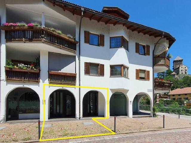 Locale Commerciale in vendita a Eisacktal - Valle Isarco, Chiusa