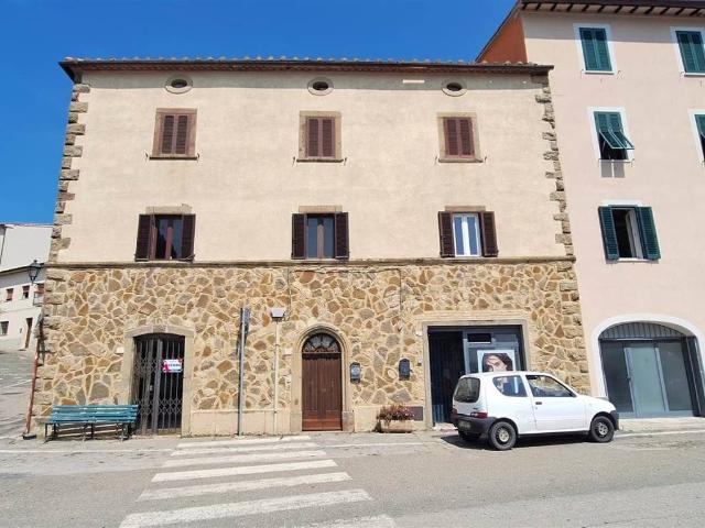 Locale Commerciale in vendita a Cinigiano, Toscana