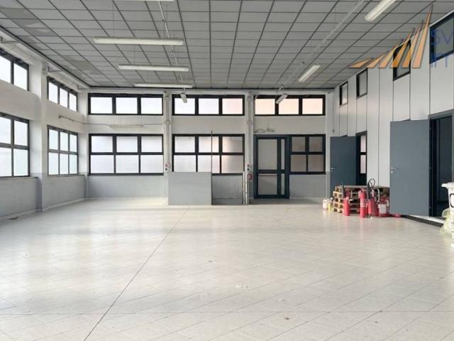 Locale Commerciale in vendita a Zona Omogenea Milano Nord, Cinisello Balsamo