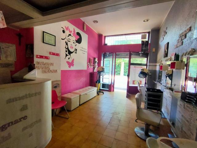 Locale Commerciale in vendita a Zona Omogenea Milano Nord, Cinisello Balsamo