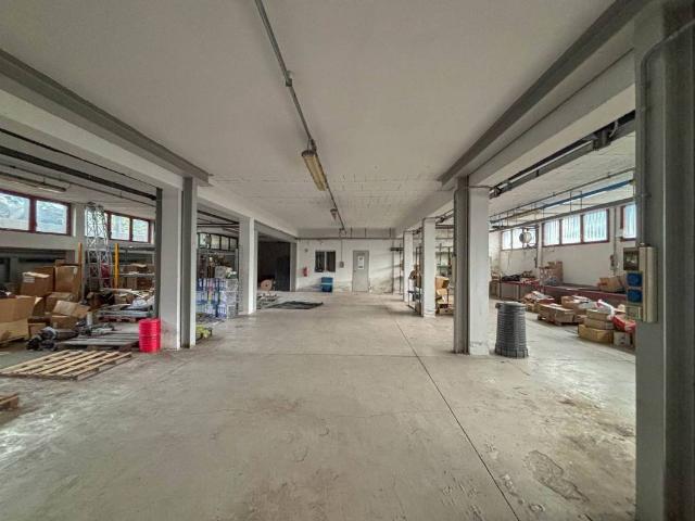 Locale Commerciale in vendita a Zona Omogenea Milano Nord, Cinisello Balsamo