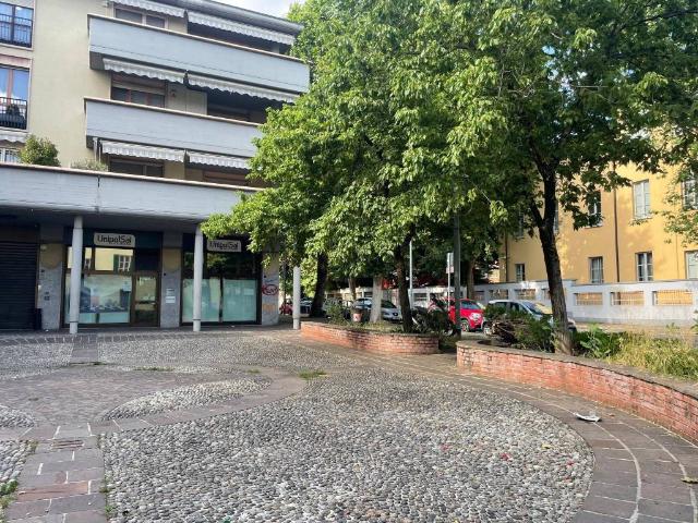 Locale Commerciale in vendita a Zona Omogenea Milano Nord, Cinisello Balsamo
