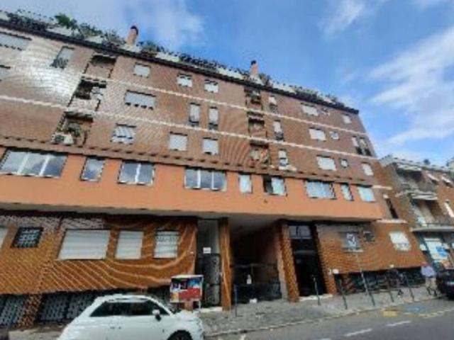 Locale Commerciale in vendita a Zona Omogenea Milano Nord, Cinisello Balsamo