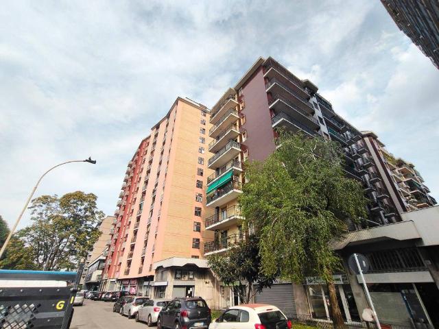 Locale Commerciale in vendita a Zona Omogenea Milano Nord, Cinisello Balsamo