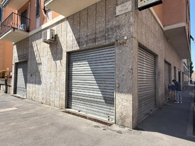 Locale Commerciale in vendita a Zona Omogenea Milano Nord, Cinisello Balsamo