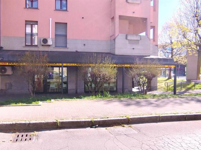 Locale Commerciale in vendita a Zona Omogenea Milano Nord, Cinisello Balsamo