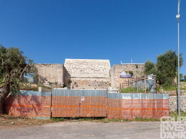 Locale Commerciale in vendita a Puglia, Brindisi