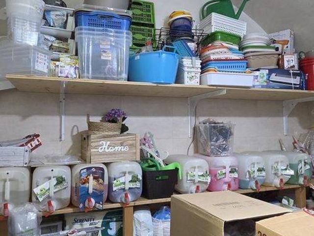 Locale Commerciale in vendita a Puglia, Brindisi