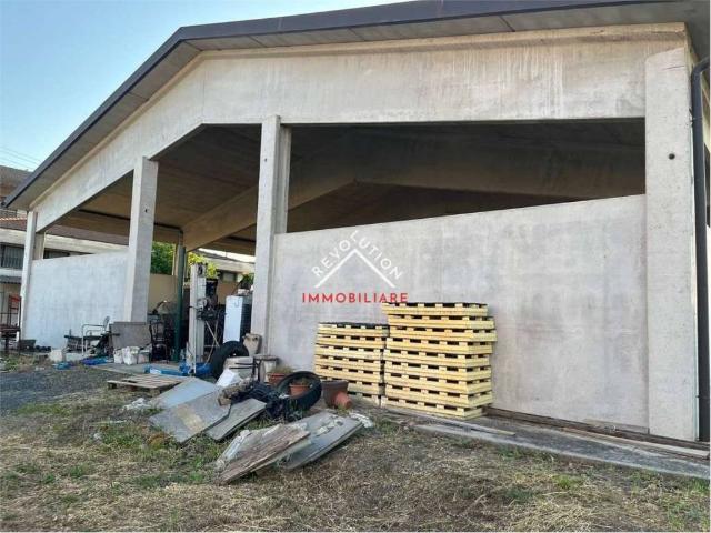 Locale Commerciale in vendita a Citerna, Umbria