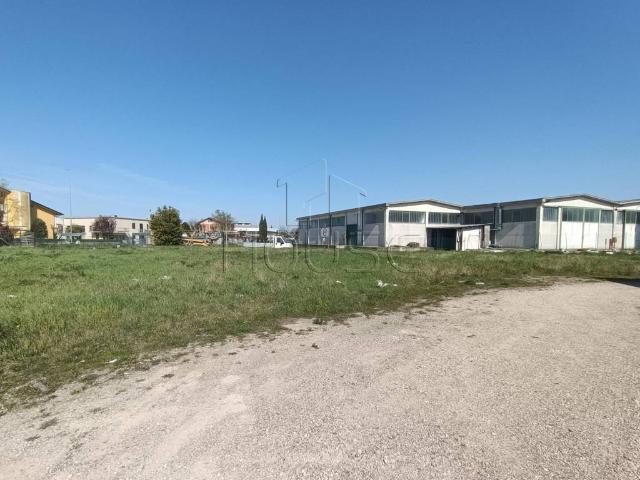 Locale Commerciale in vendita a San Leo Bastia, Umbria