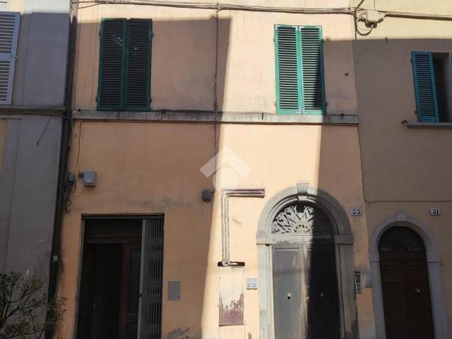 Locale Commerciale in vendita a San Leo Bastia, Umbria