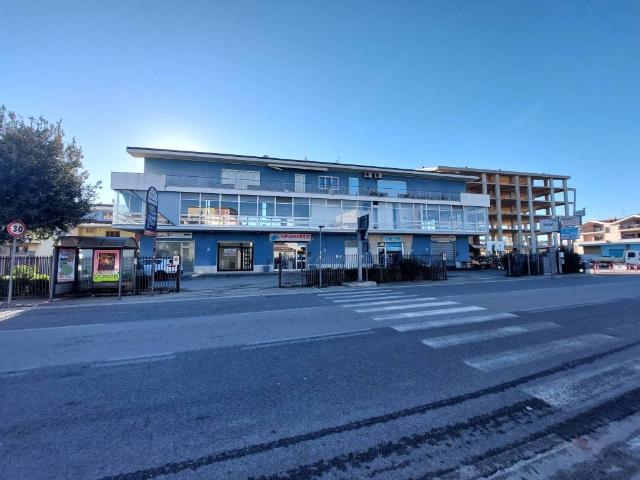 Locale Commerciale in vendita a Città Sant'angelo, Abruzzo