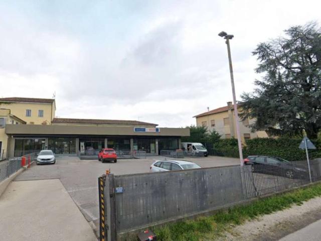 Locale Commerciale in vendita a Pozzetto, Cittadella