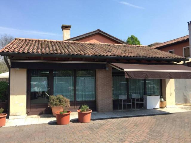 Locale Commerciale in vendita a Pozzetto, Cittadella