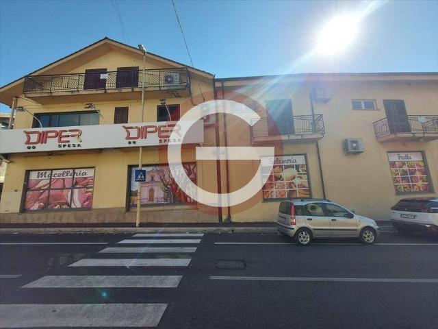 Locale Commerciale in vendita a Calabria, Reggio Calabria