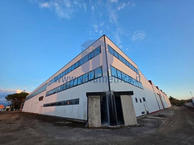 Locale Commerciale in vendita a Grupignano, Cividale Del Friuli