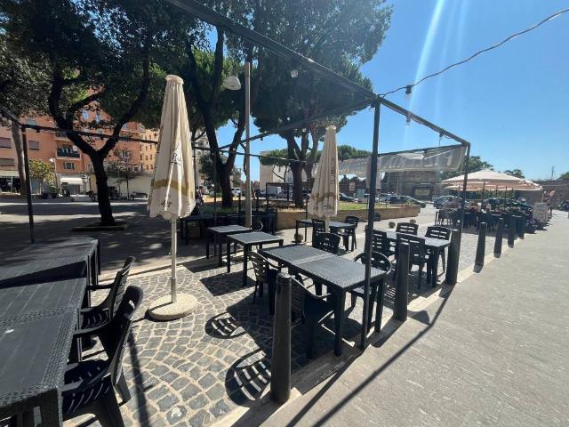 Locale Commerciale in vendita a Borgo Odescalchi, Roma Capitale