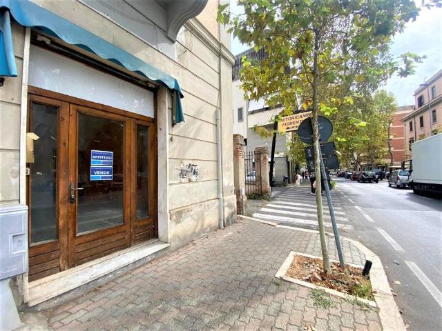 Locale Commerciale in vendita a Borgo Odescalchi, Roma Capitale