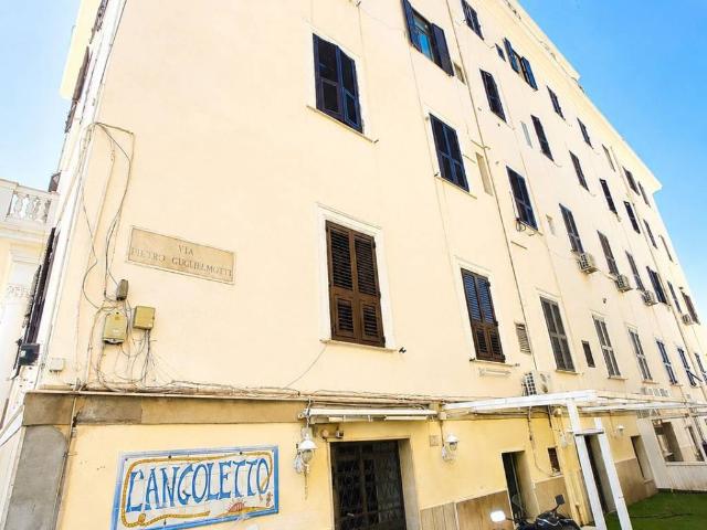 Locale Commerciale in vendita a Borgo Odescalchi, Roma Capitale