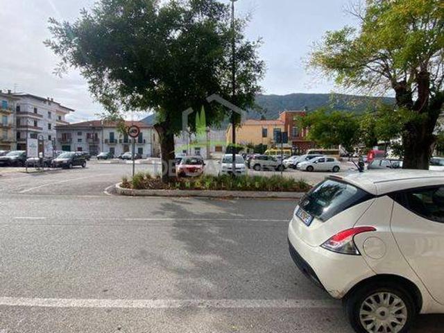 Locale Commerciale in vendita a Unione dei Comuni della Val Vibrata, Civitella Del Tronto