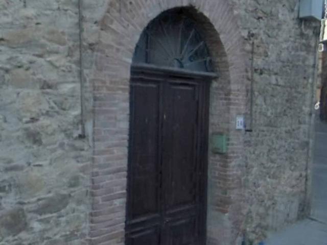 Locale Commerciale in vendita a Civitella Paganico, Pari