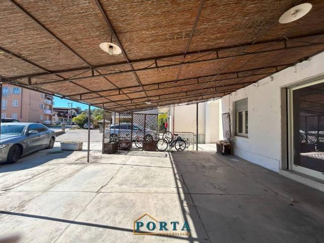 Locale Commerciale in vendita a Piemonte, Cuneo