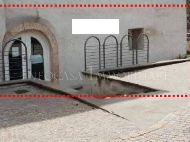 Locale Commerciale in vendita a Comunità della Val di Non, Cles